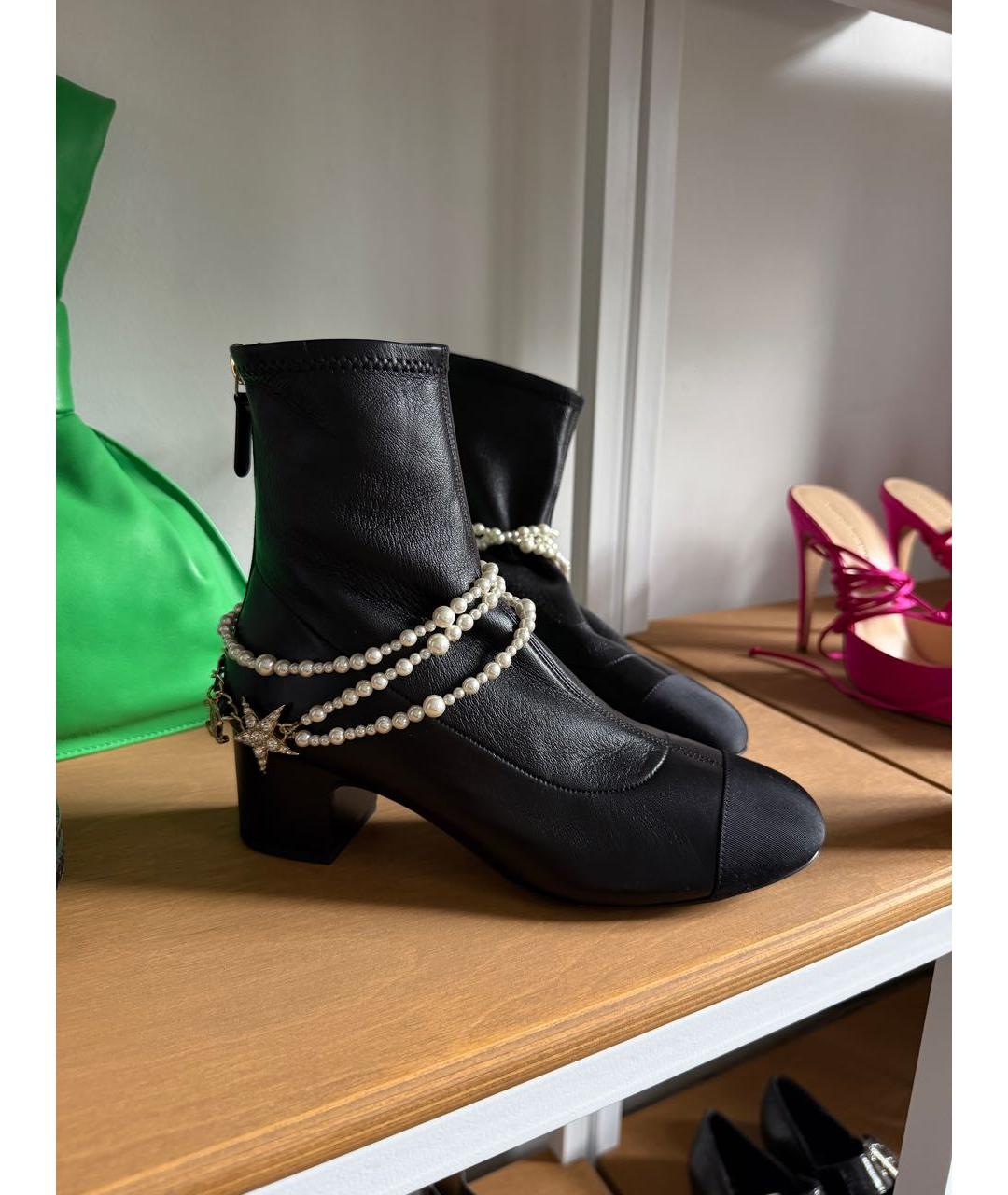 CHANEL Черные кожаные ботильоны, фото 7