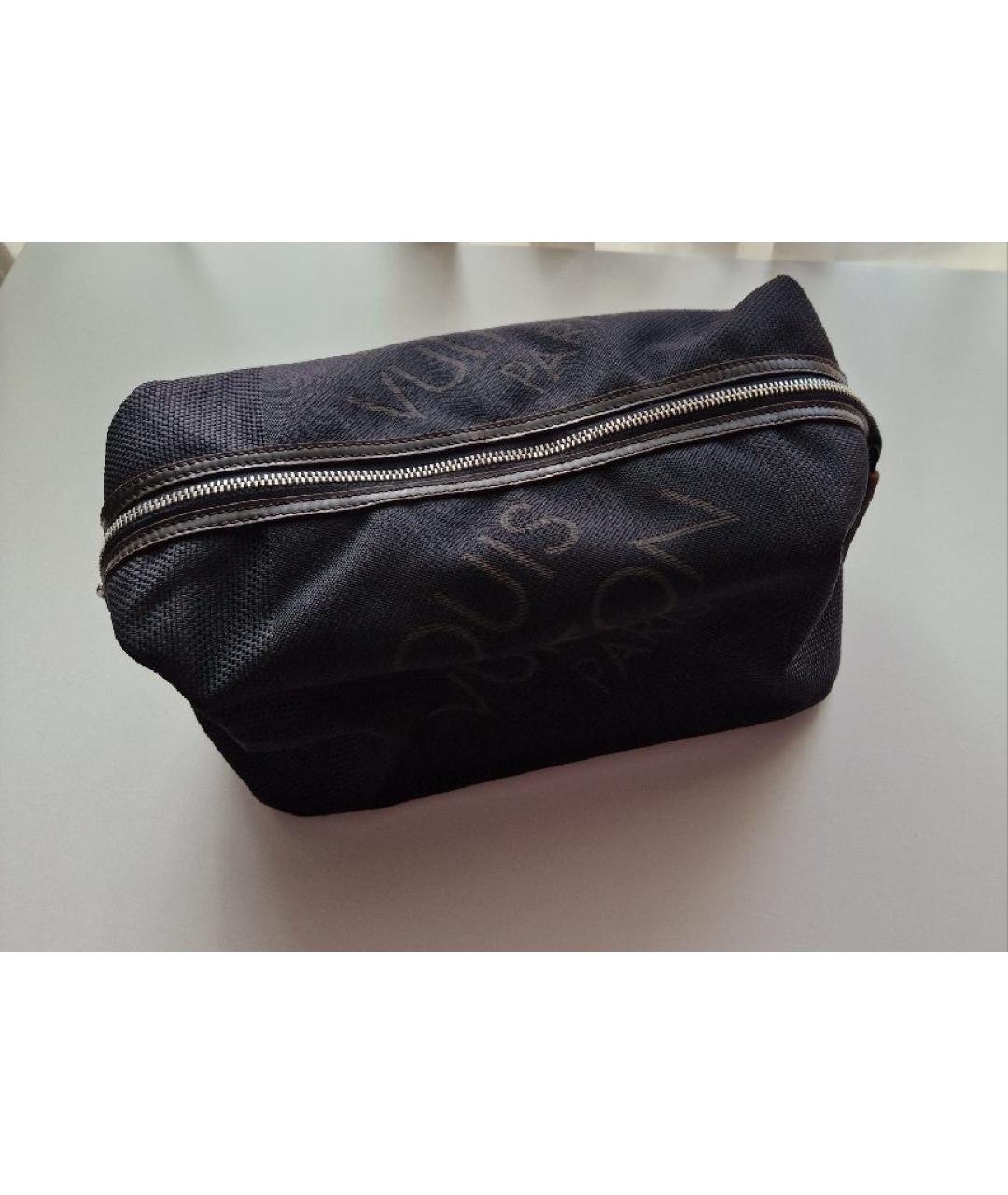 LOUIS VUITTON Черная тканевая косметичка, фото 3