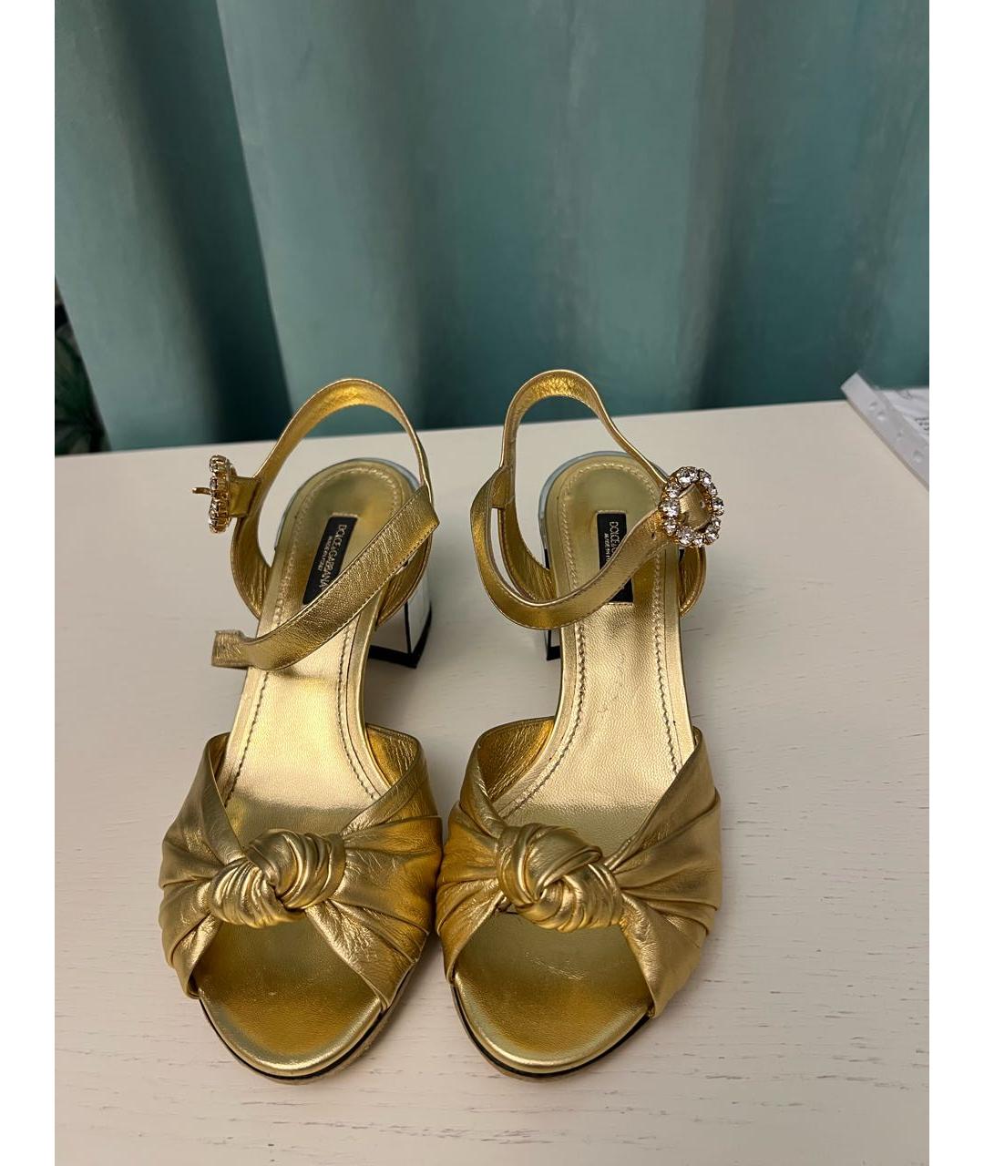 DOLCE&GABBANA Золотые кожаные босоножки, фото 2