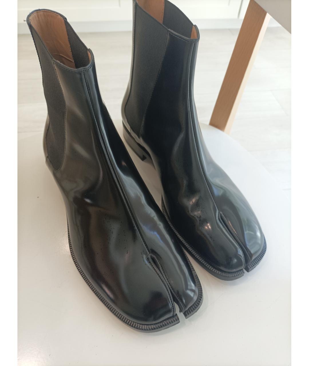 MAISON MARGIELA Черные высокие ботинки из лакированной кожи, фото 2