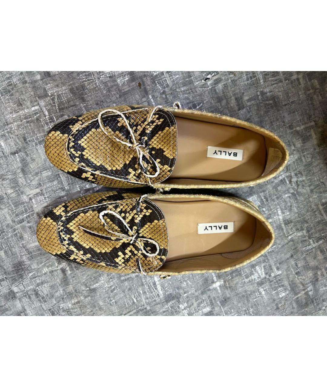 BALLY Бежевые мокасины из кожи питона, фото 2