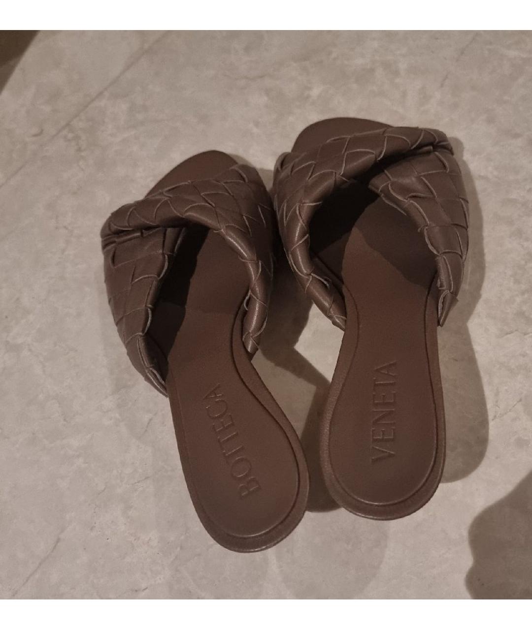 BOTTEGA VENETA Коричневые кожаные мюли, фото 3