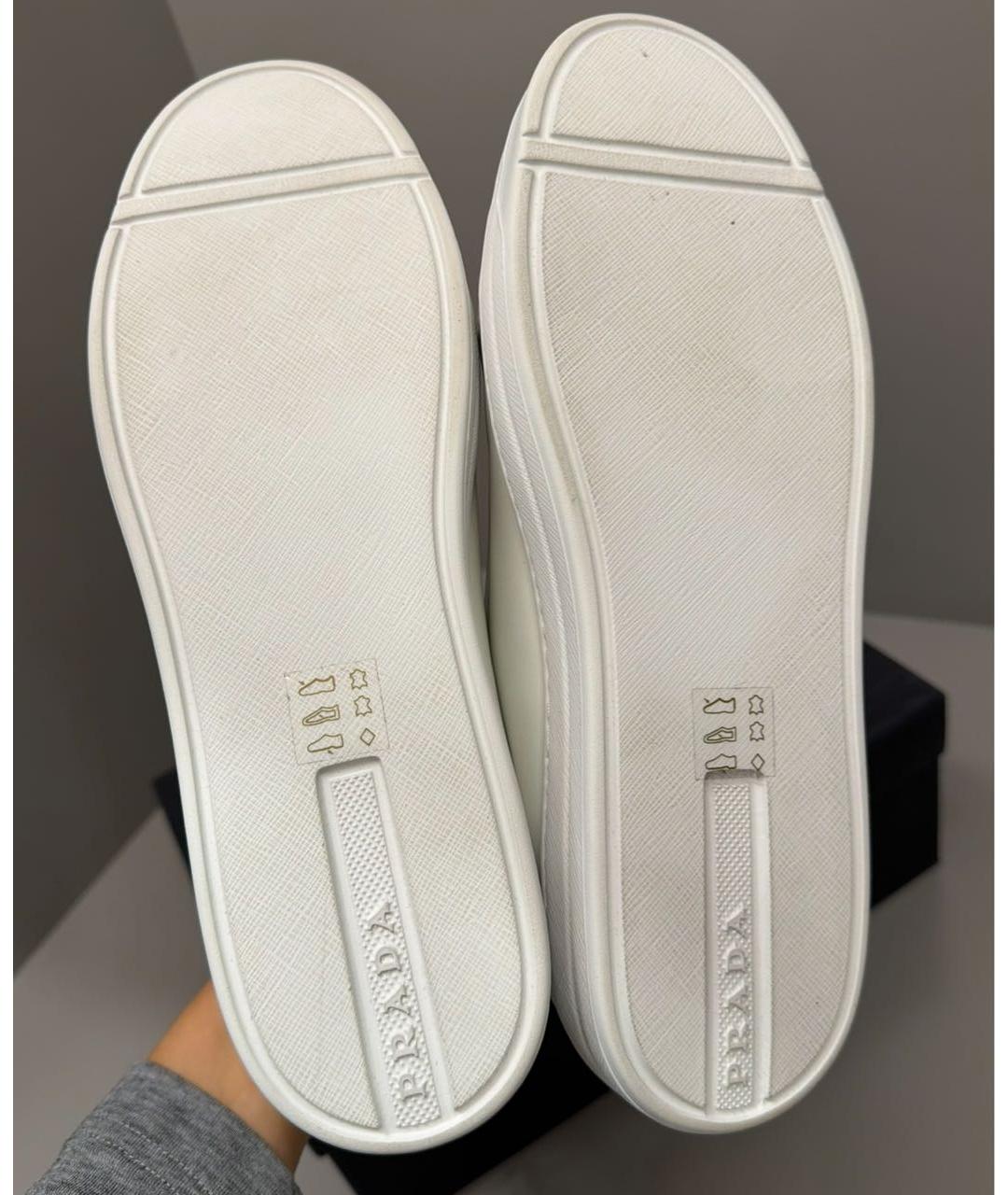 PRADA Белые кожаные кроссовки, фото 3