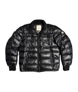 MONCLER Пуховик