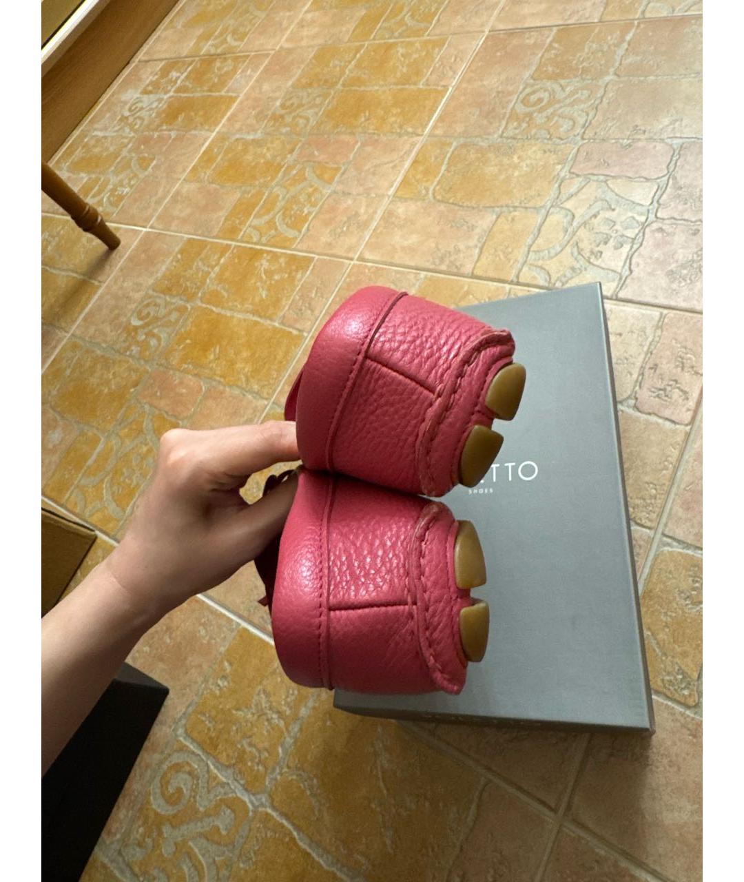 PRADA Розовые кожаные мокасины, фото 5