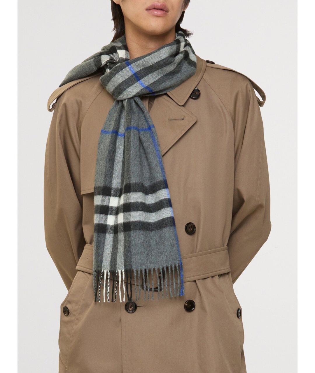 BURBERRY Серый кашемировый шарф, фото 3