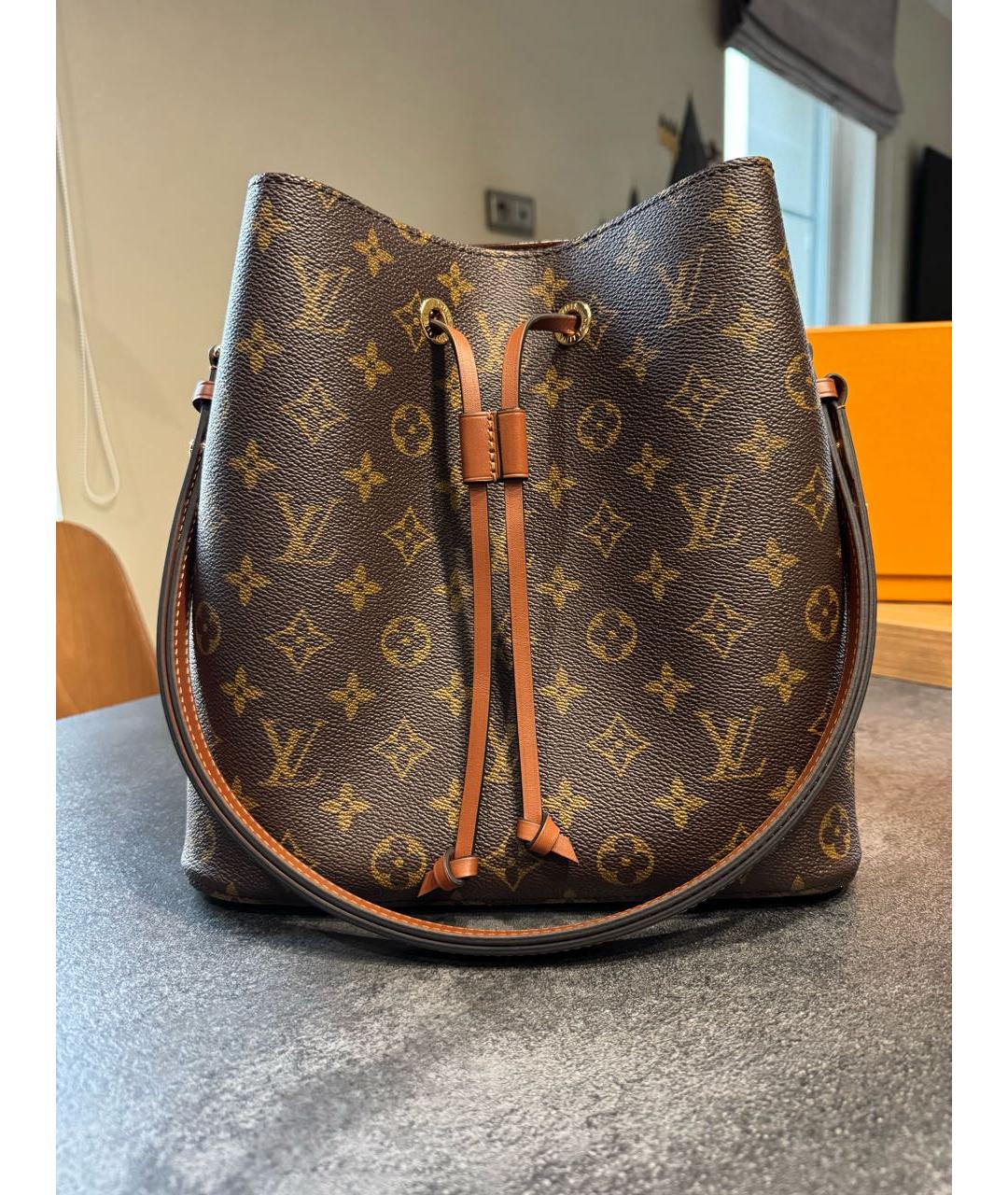 LOUIS VUITTON Коричневая кожаная сумка через плечо, фото 8