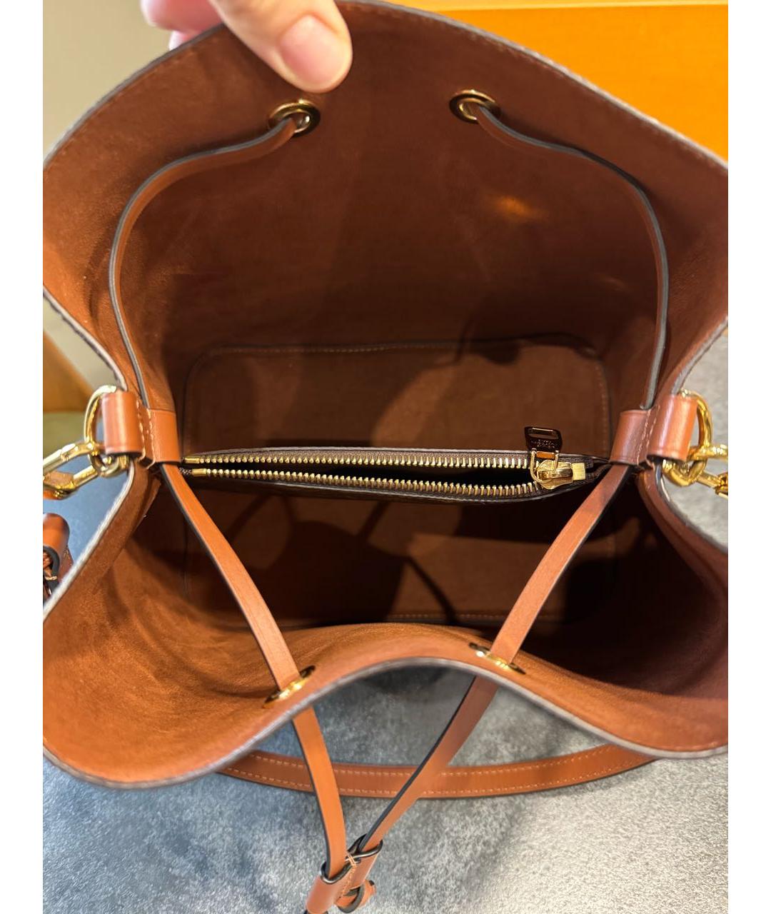 LOUIS VUITTON Коричневая кожаная сумка через плечо, фото 4