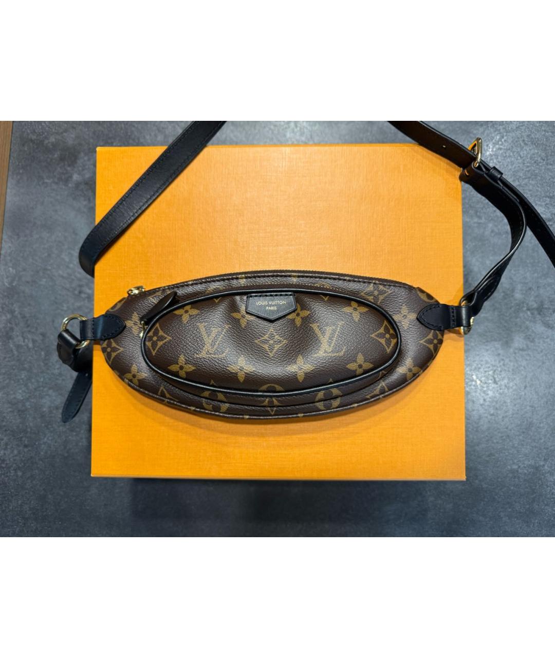 LOUIS VUITTON Коричневая поясная сумка из канвы, фото 7