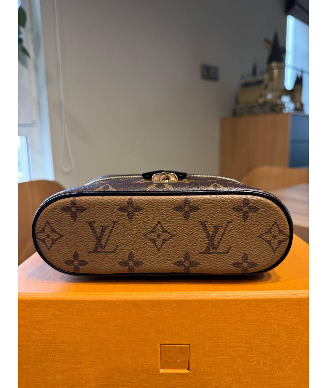 LOUIS VUITTON Коричневая сумка через плечо из канвы, фото 3