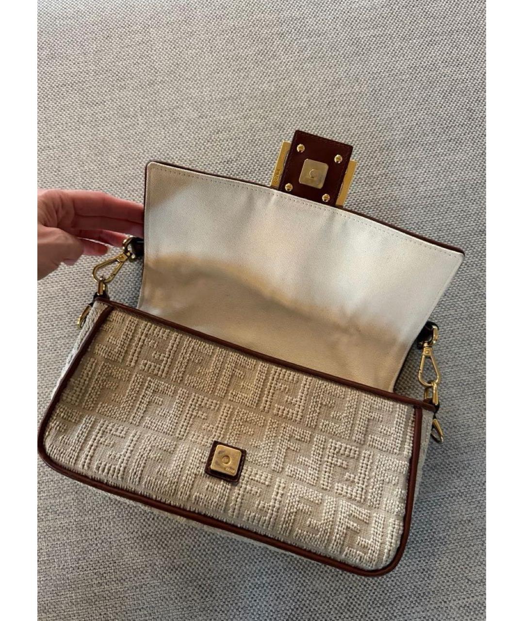 FENDI Бежевая тканевая сумка через плечо, фото 4