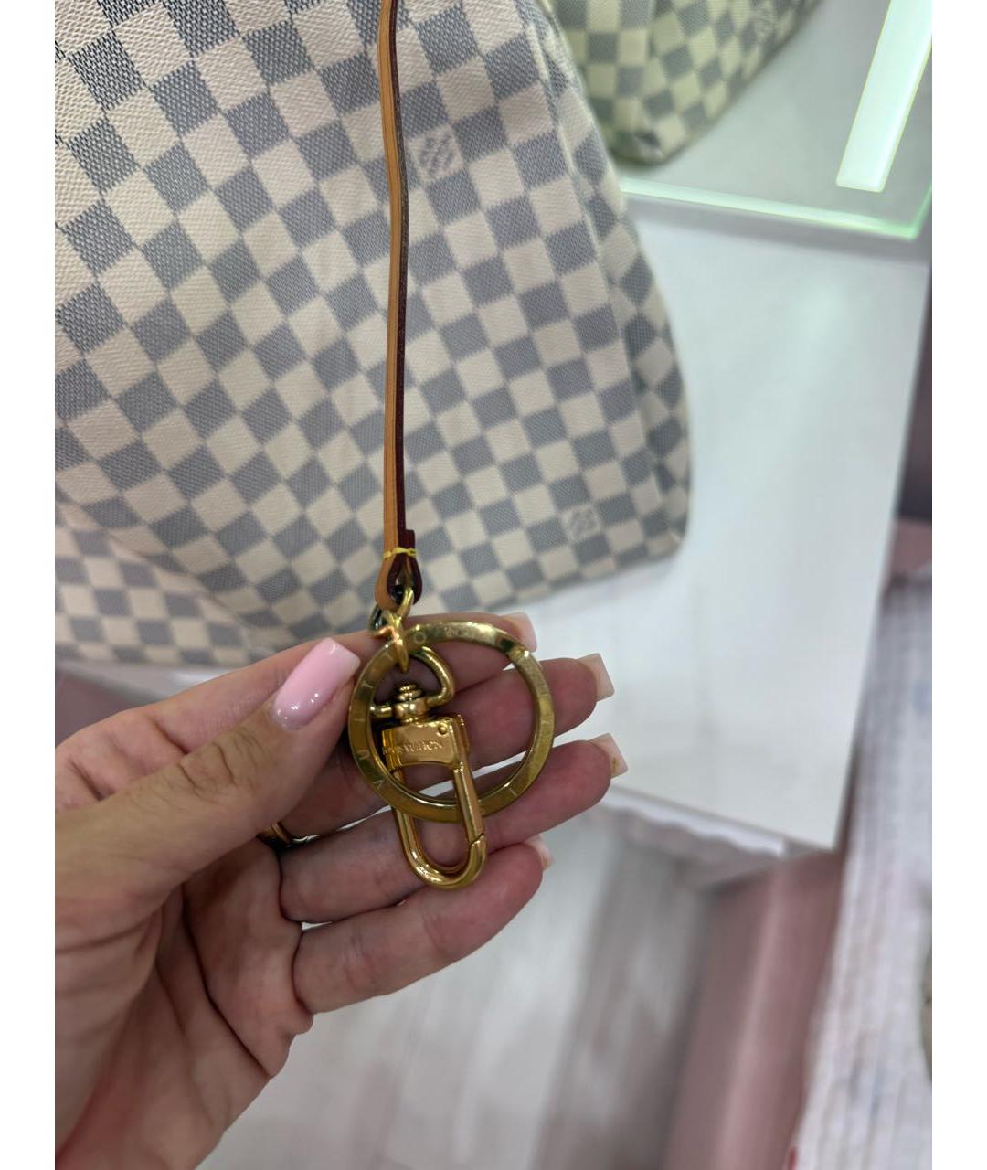 LOUIS VUITTON Белая сумка с короткими ручками из канвы, фото 4