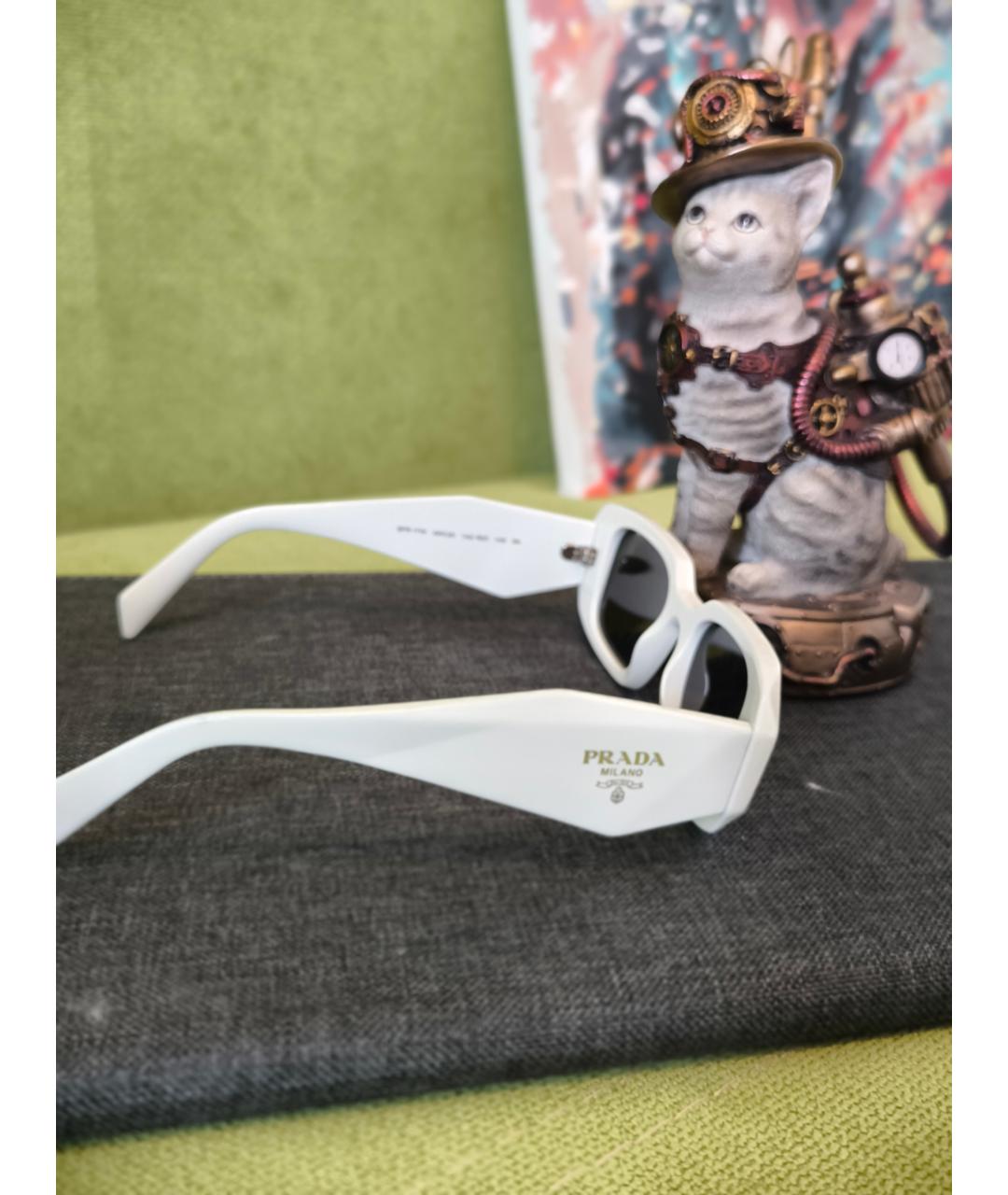PRADA Белые пластиковые солнцезащитные очки, фото 2