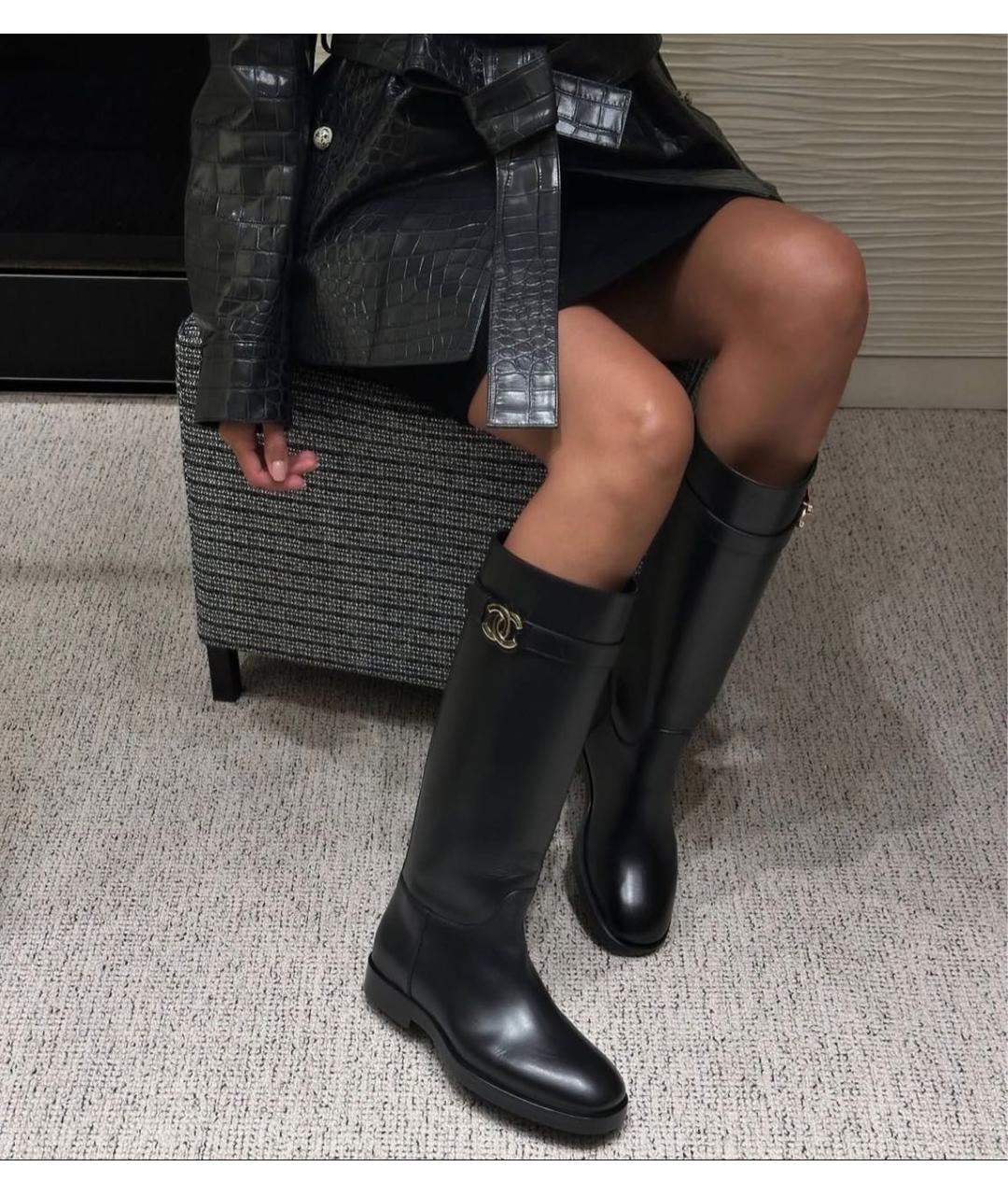 CHANEL Черные кожаные сапоги, фото 3