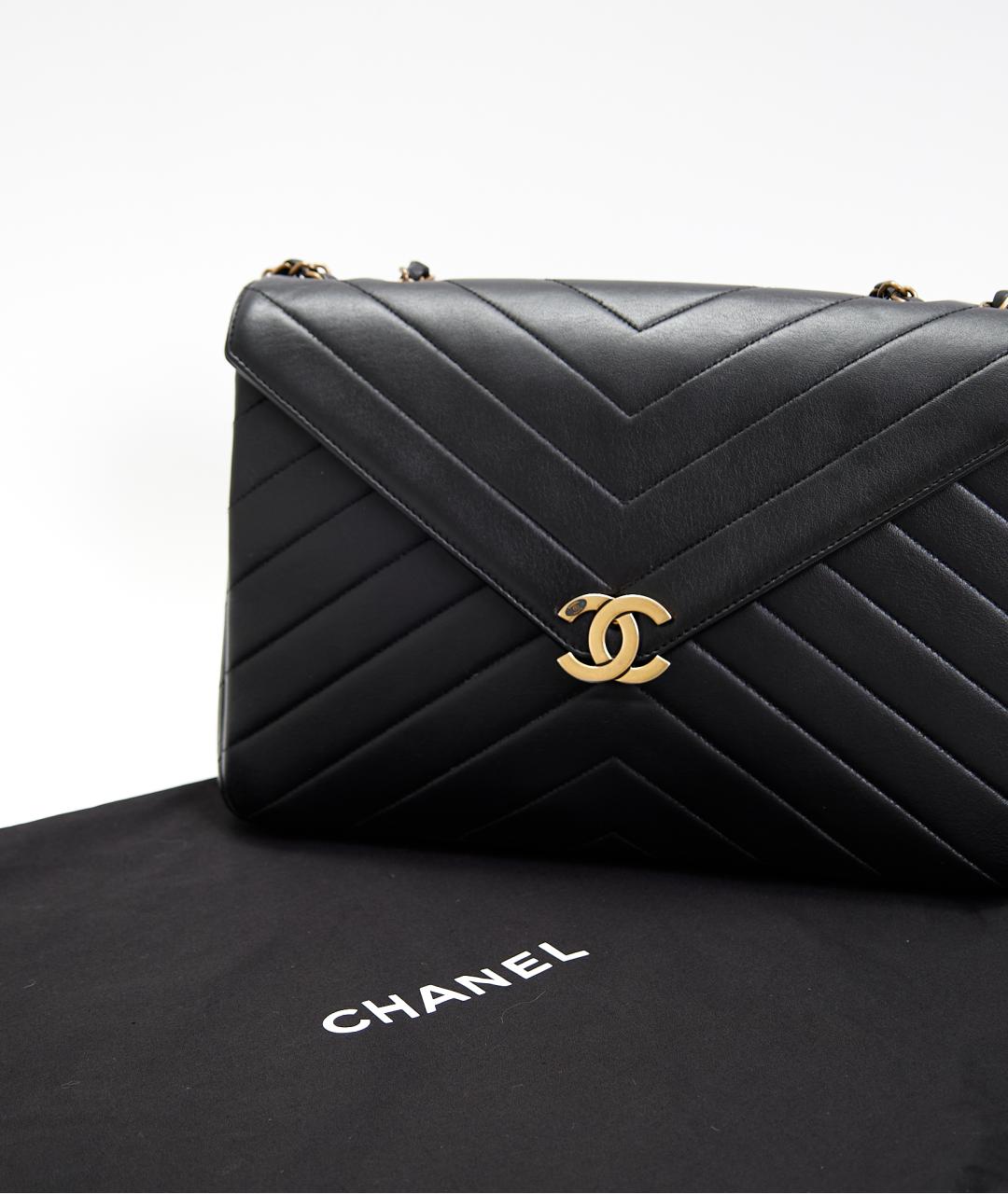 CHANEL Черная кожаная сумка через плечо, фото 5