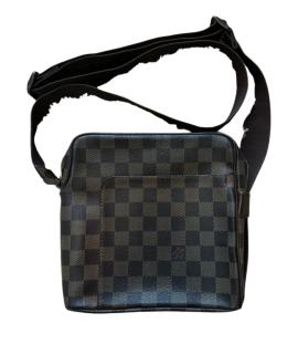 LOUIS VUITTON Сумка на плечо