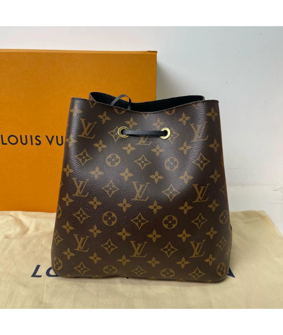 LOUIS VUITTON Черная кожаная сумка через плечо, фото 3