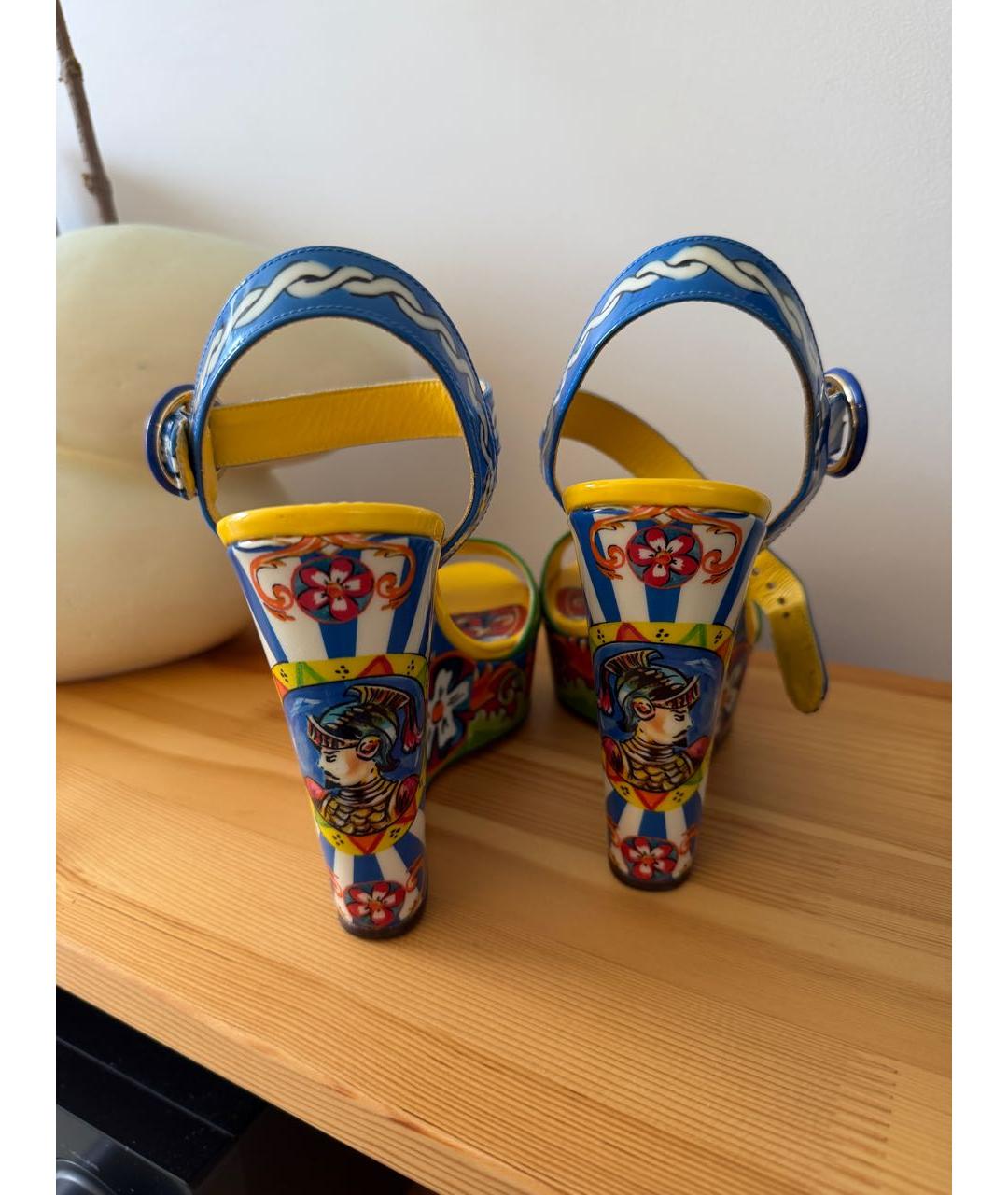 DOLCE&GABBANA Мульти босоножки из лакированной кожи, фото 3