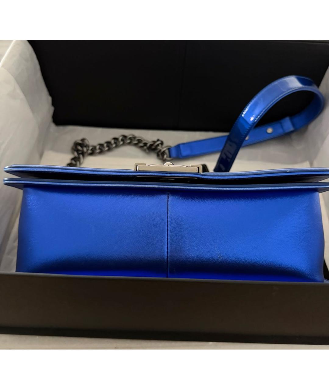 CHANEL Синяя сумка через плечо из лакированной кожи, фото 4