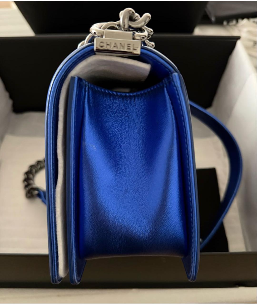 CHANEL Синяя сумка через плечо из лакированной кожи, фото 6