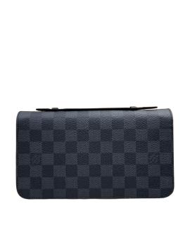 LOUIS VUITTON Кошелек