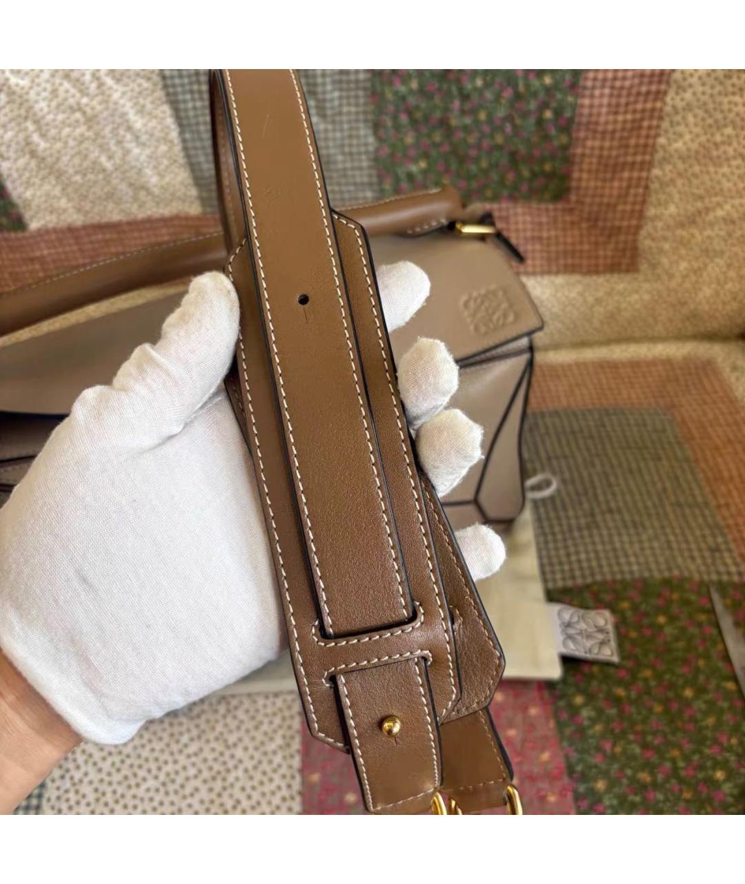LOEWE Бежевая кожаная сумка через плечо, фото 4
