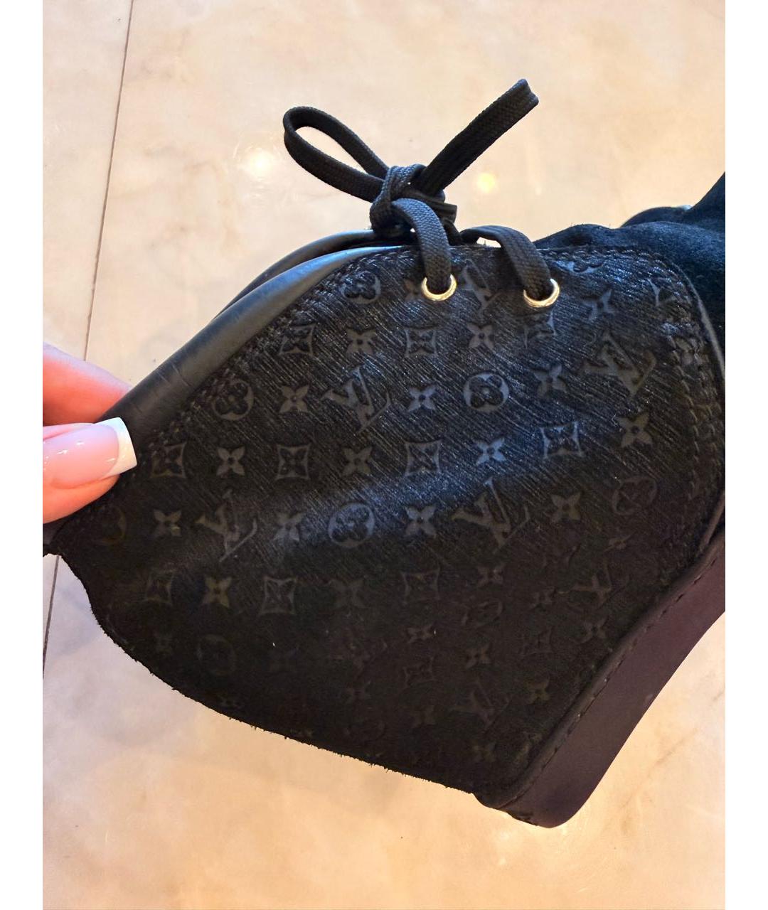 LOUIS VUITTON Черные замшевые ботильоны, фото 5