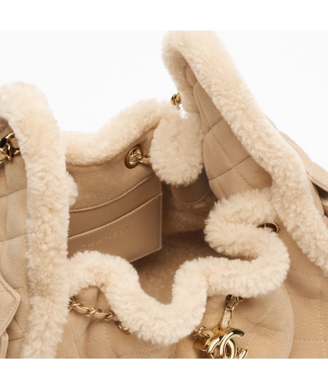 CHANEL Бежевая замшевая сумка через плечо, фото 3