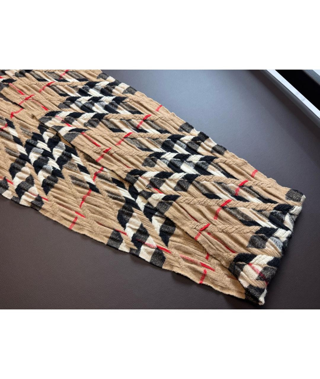 BURBERRY Бежевый кашемировый шарф, фото 6