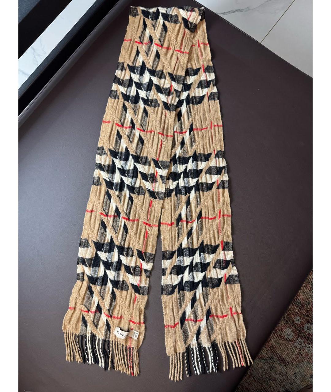 BURBERRY Бежевый кашемировый шарф, фото 4
