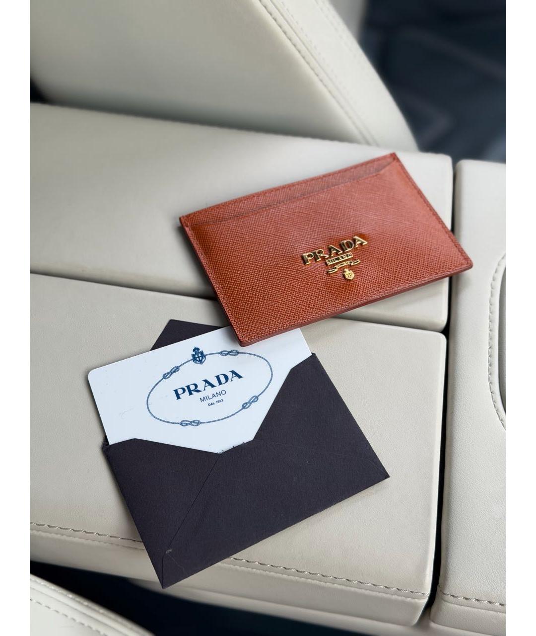 PRADA Оранжевый кожаный кардхолдер, фото 2