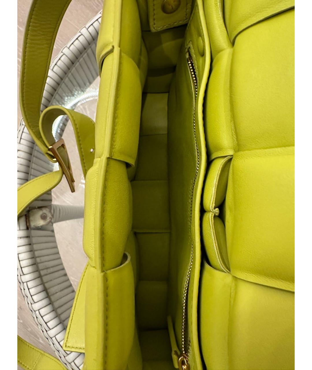 BOTTEGA VENETA Зеленая кожаная сумка с короткими ручками, фото 4