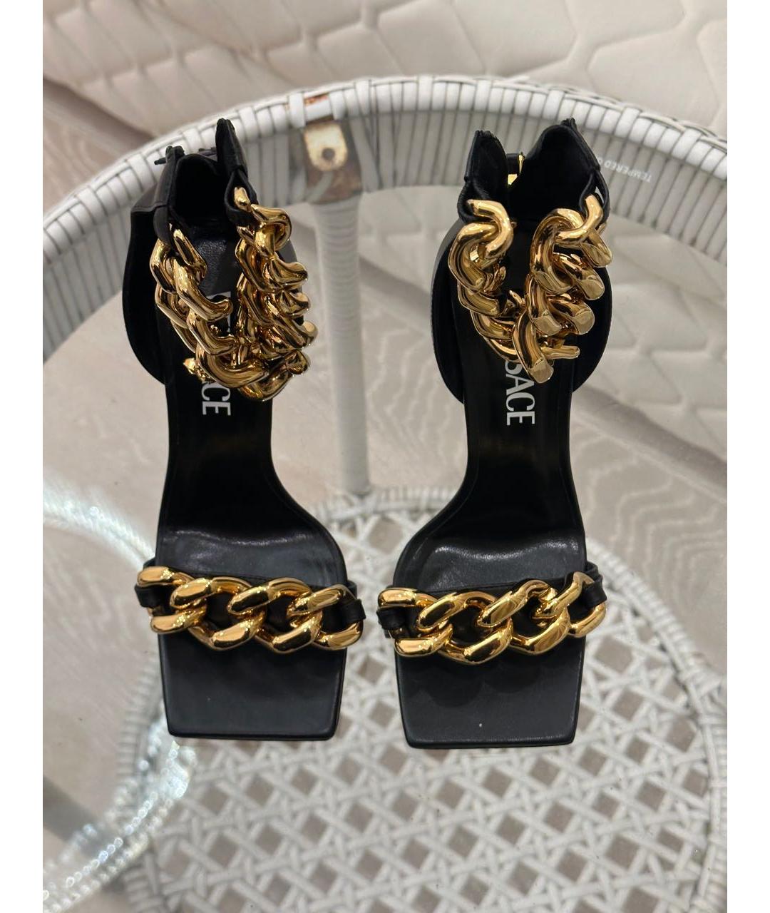VERSACE Черные кожаные босоножки, фото 2