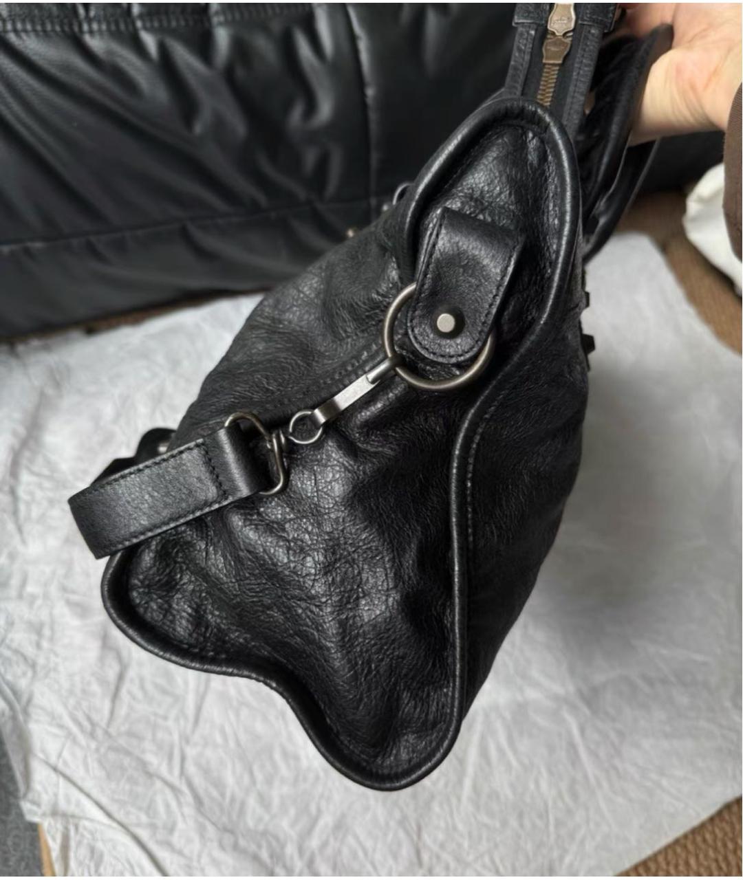 BALENCIAGA Черная кожаная сумка через плечо, фото 2