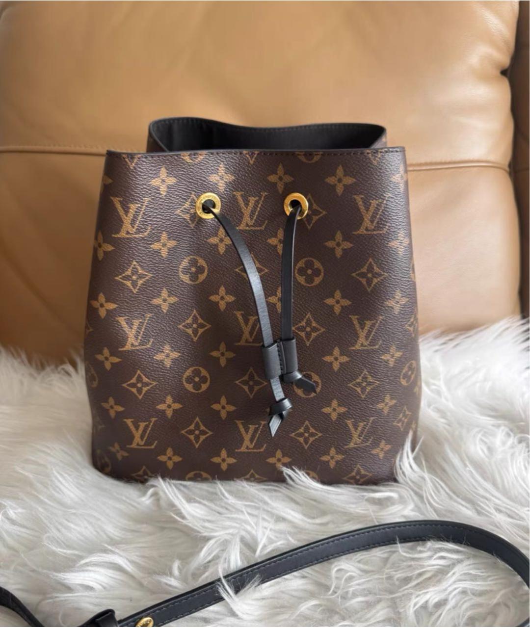 LOUIS VUITTON Коричневая сумка через плечо из канвы, фото 8