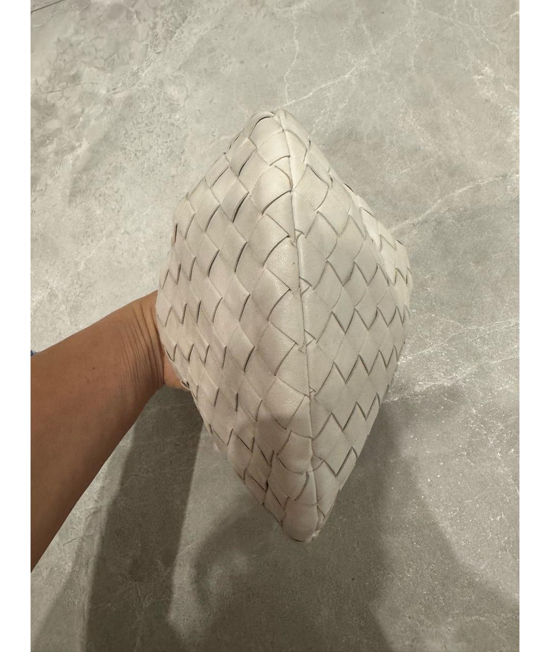 BOTTEGA VENETA Белая кожаная сумка с короткими ручками, фото 3