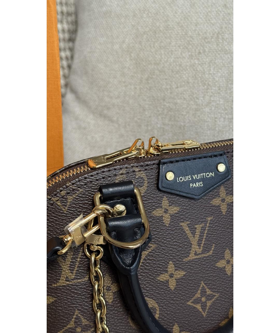 LOUIS VUITTON Коричневая сумка с короткими ручками из канвы, фото 3
