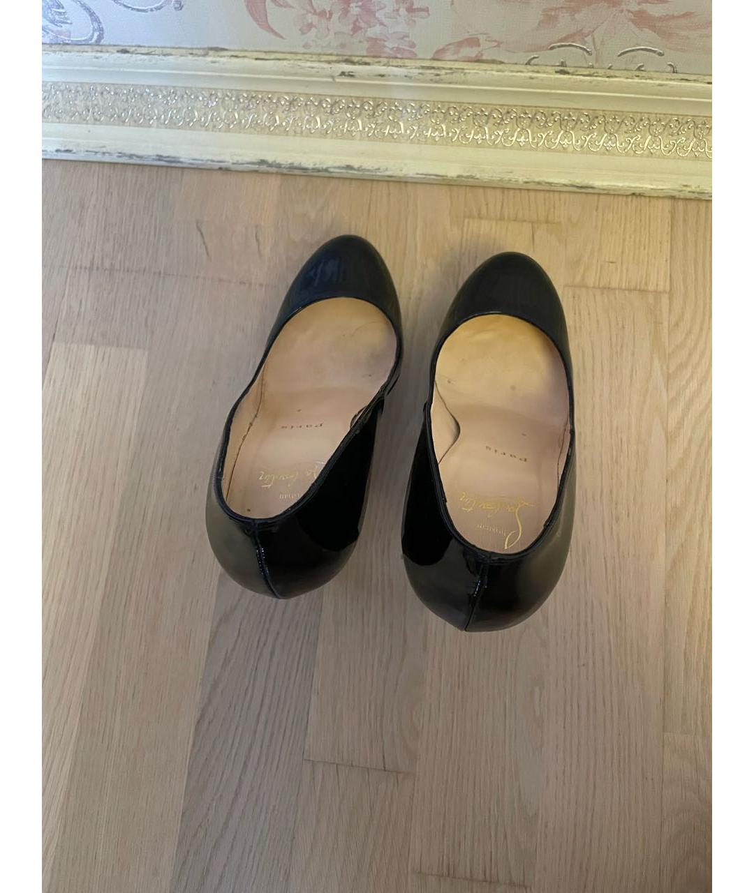 CHRISTIAN LOUBOUTIN Черные туфли из лакированной кожи, фото 4