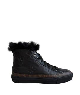 LOUIS VUITTON Кеды