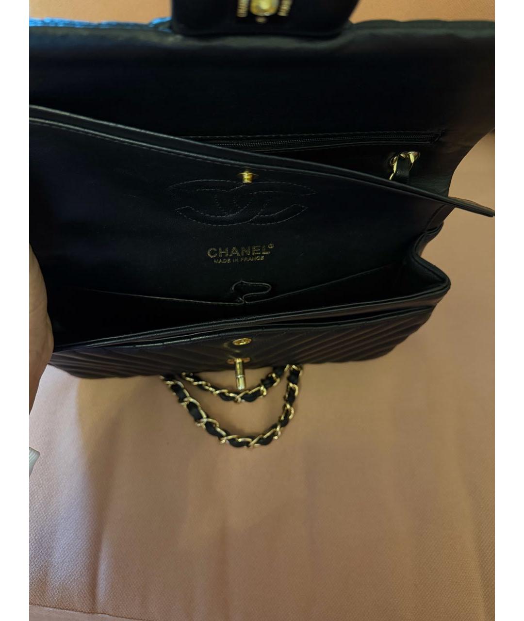 CHANEL Черная кожаная сумка через плечо, фото 4