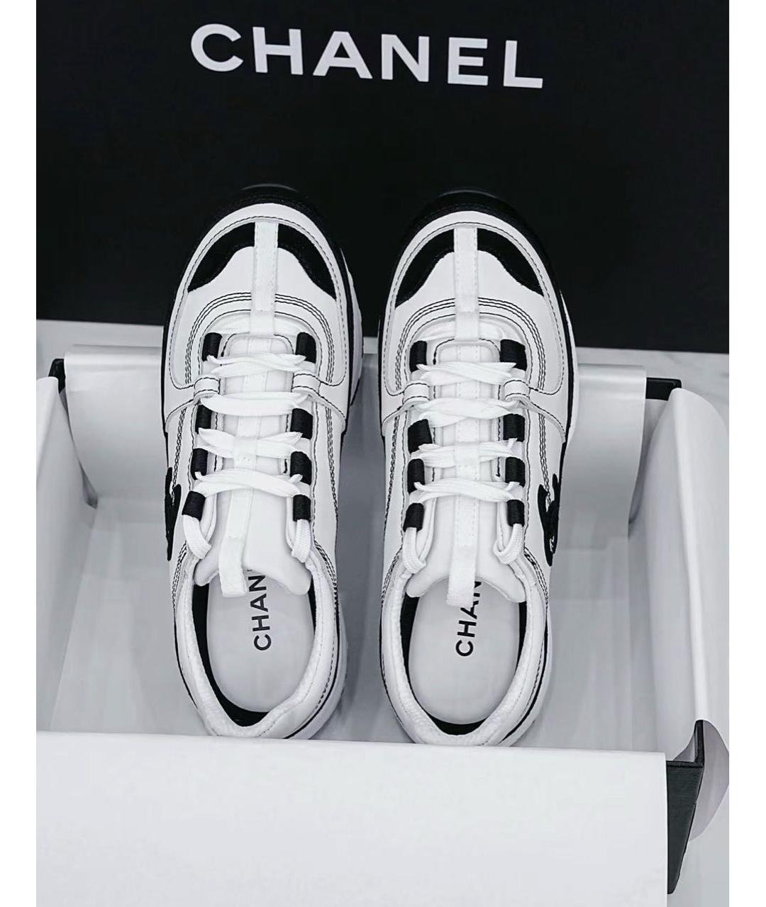 CHANEL Белые кожаные кроссовки, фото 2
