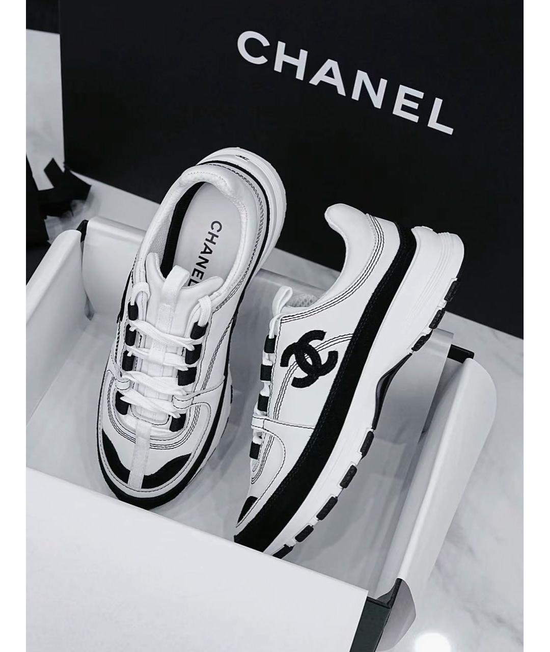CHANEL Белые кожаные кроссовки, фото 3