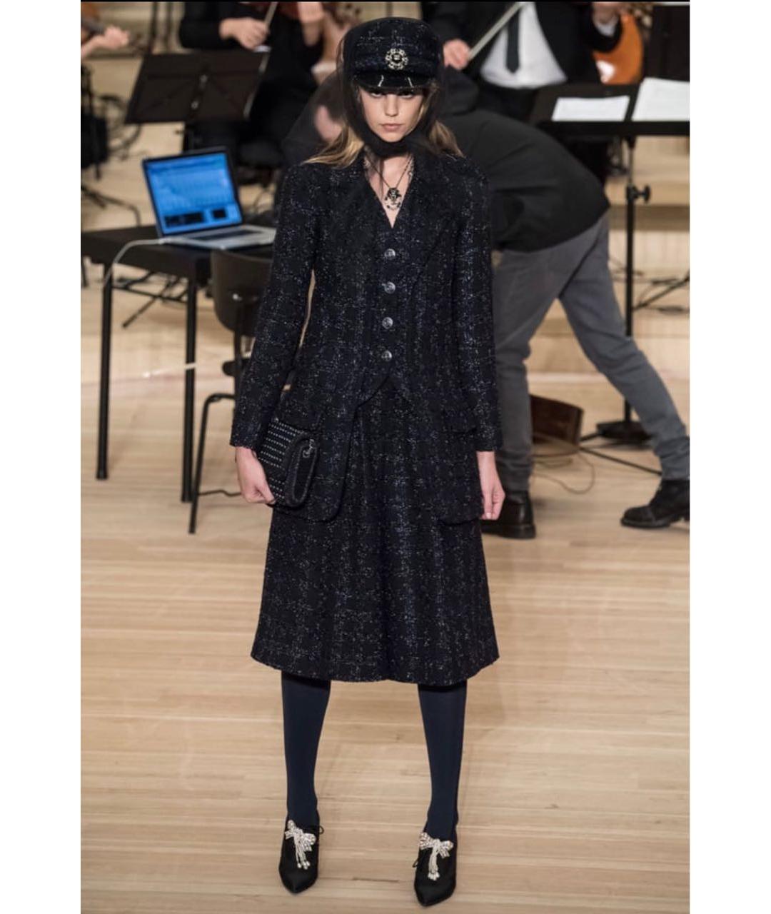 CHANEL Темно-синий твидовый костюм с юбками, фото 6