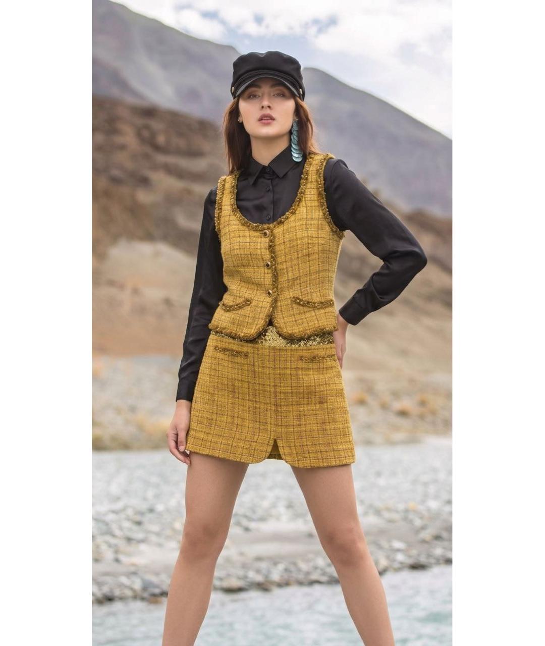 CHANEL Горчичный твидовый костюм с юбками, фото 6