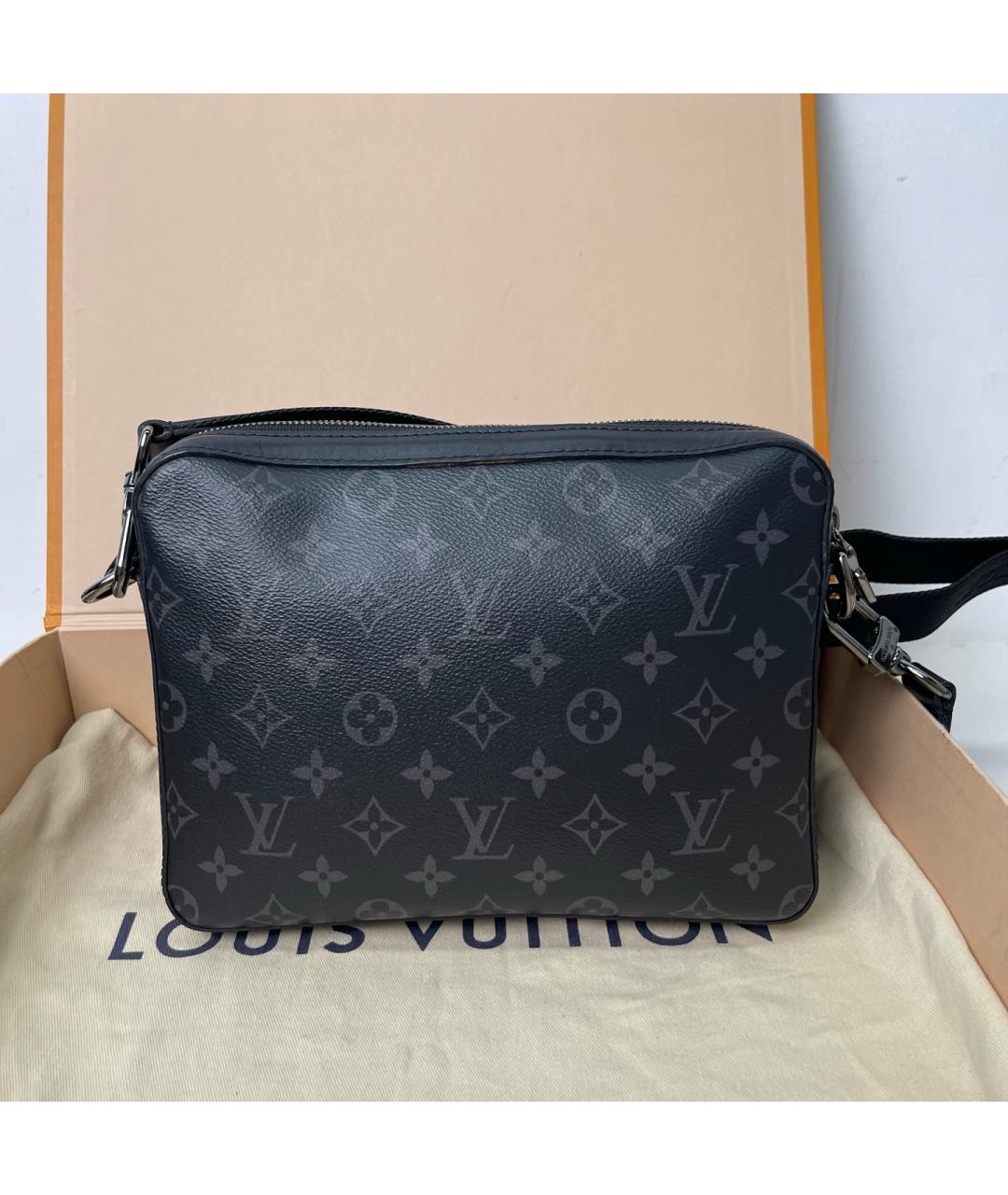 LOUIS VUITTON Черная сумка через плечо из канвы, фото 3
