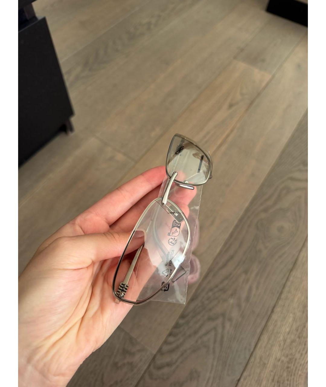 MIU MIU Серебряные металлические солнцезащитные очки, фото 2
