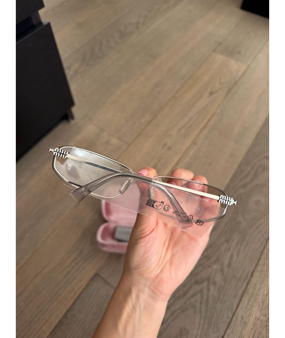 MIU MIU Серебряные металлические солнцезащитные очки, фото 3