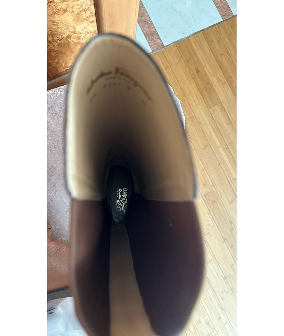 FERRAGAMO Коричневые сапоги из искусственной кожи, фото 5