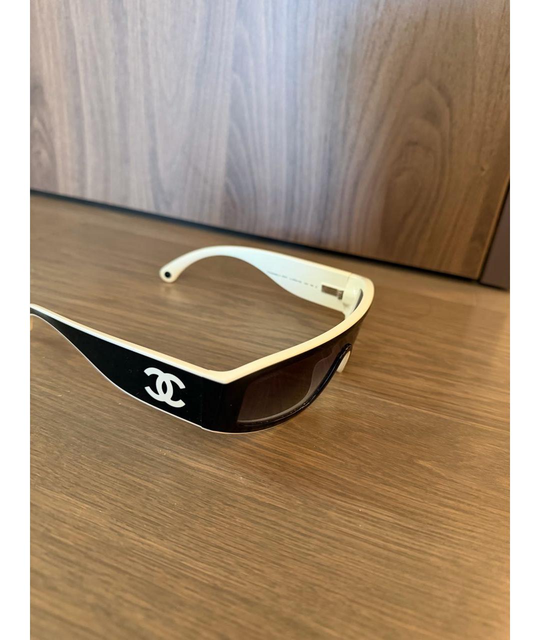CHANEL Черные пластиковые солнцезащитные очки, фото 2