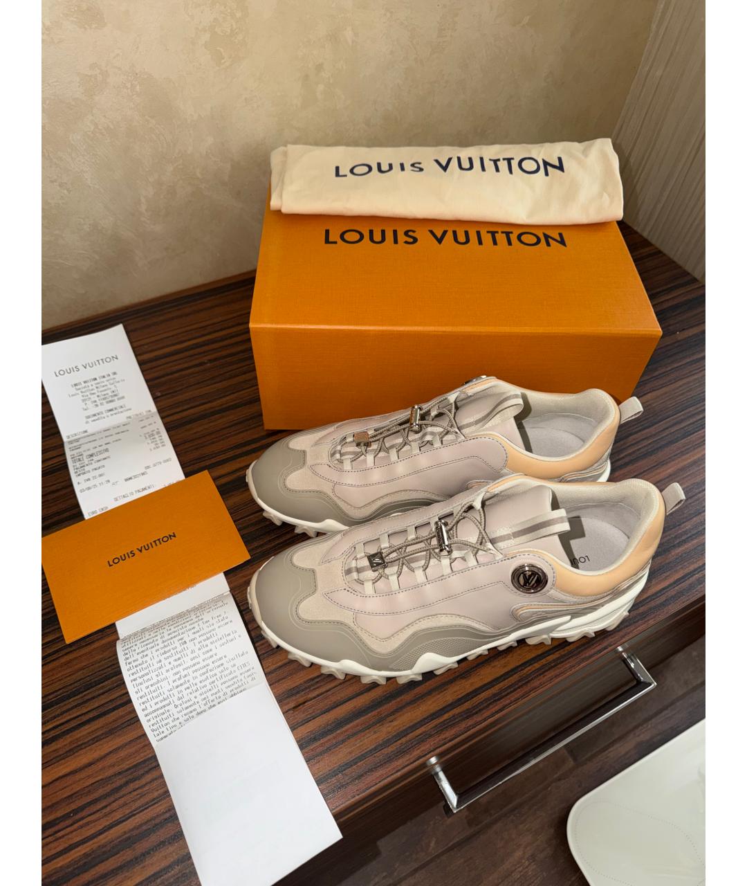 LOUIS VUITTON Бежевые кожаные кроссовки, фото 2